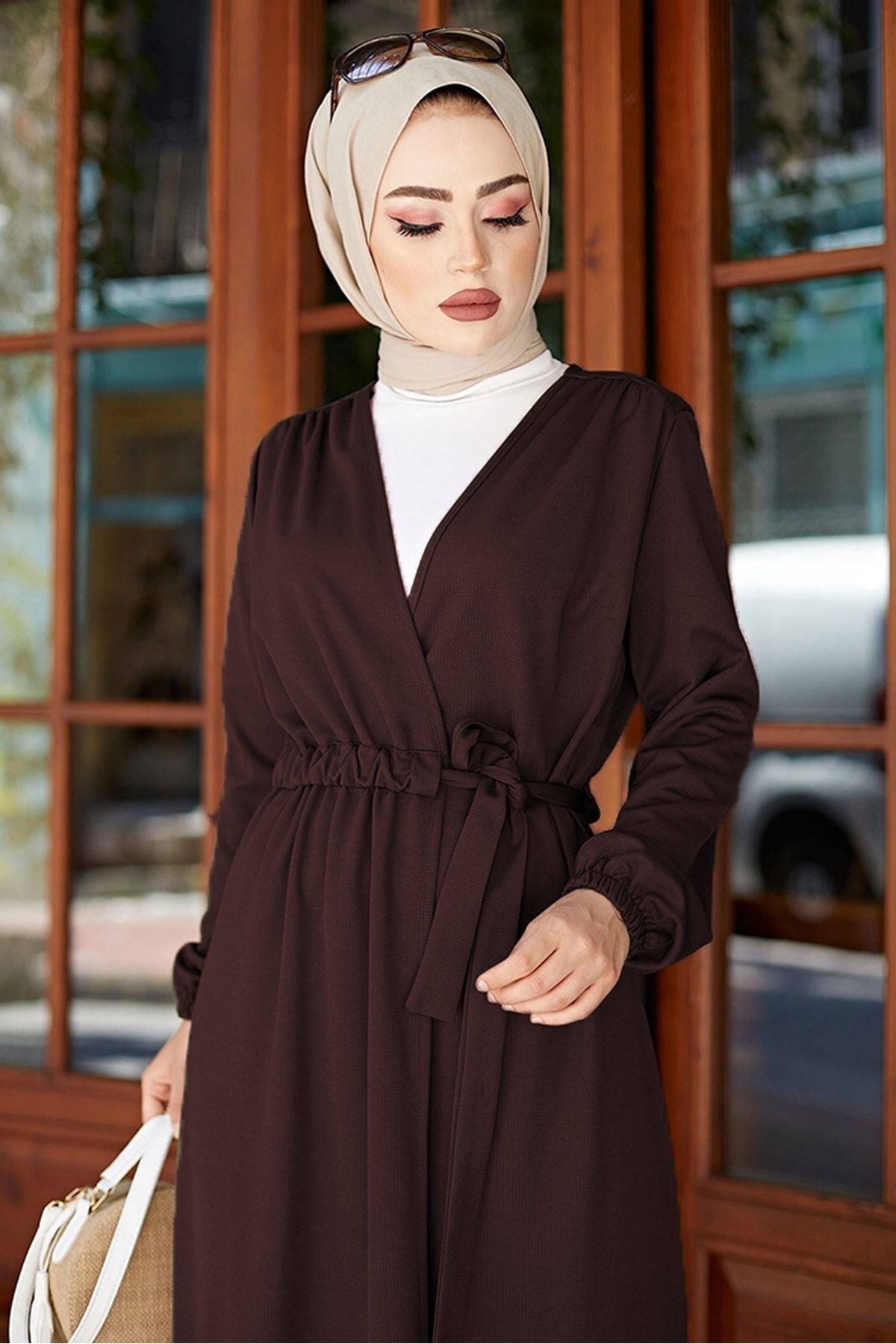 Beli%20Kemerli%20Kimono%20Beyaz%20-%2010013.1778.-Kahve