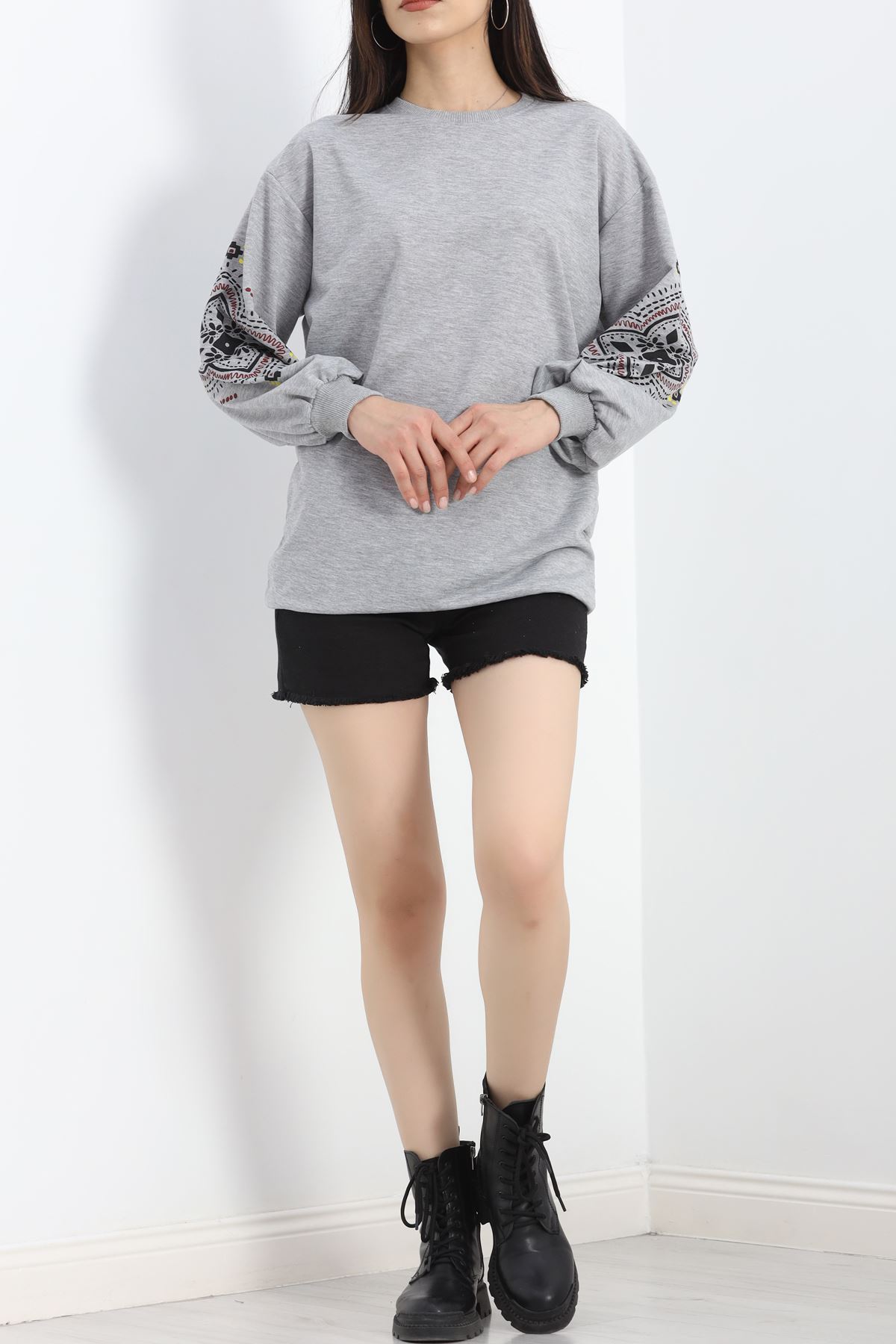 Kol%20Baskılı%20İki%20İplik%20Sweat%20Gri%20-%2012437.1567.-Gri