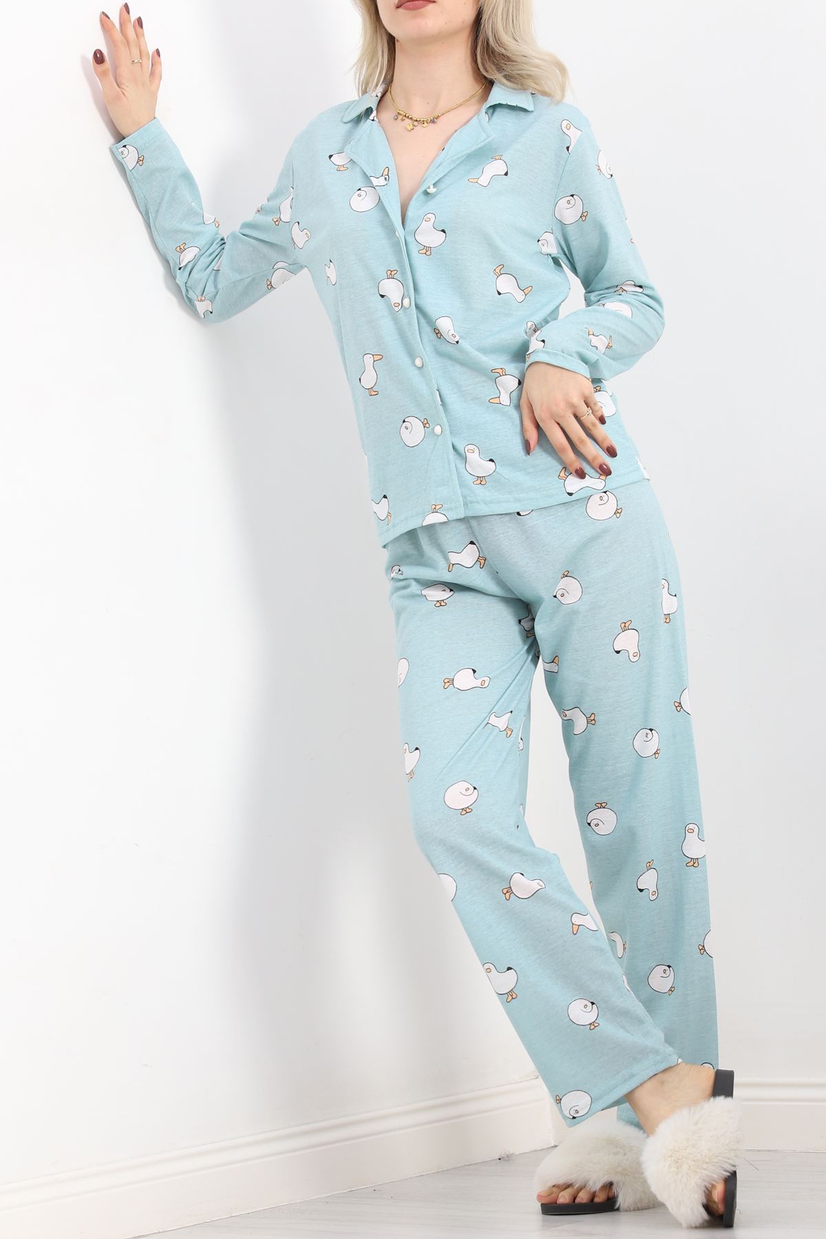 Önü%20Düğmeli%20Pijama%20Takımı%20Açıklacivert%20-%20150.1287.-Yeşil