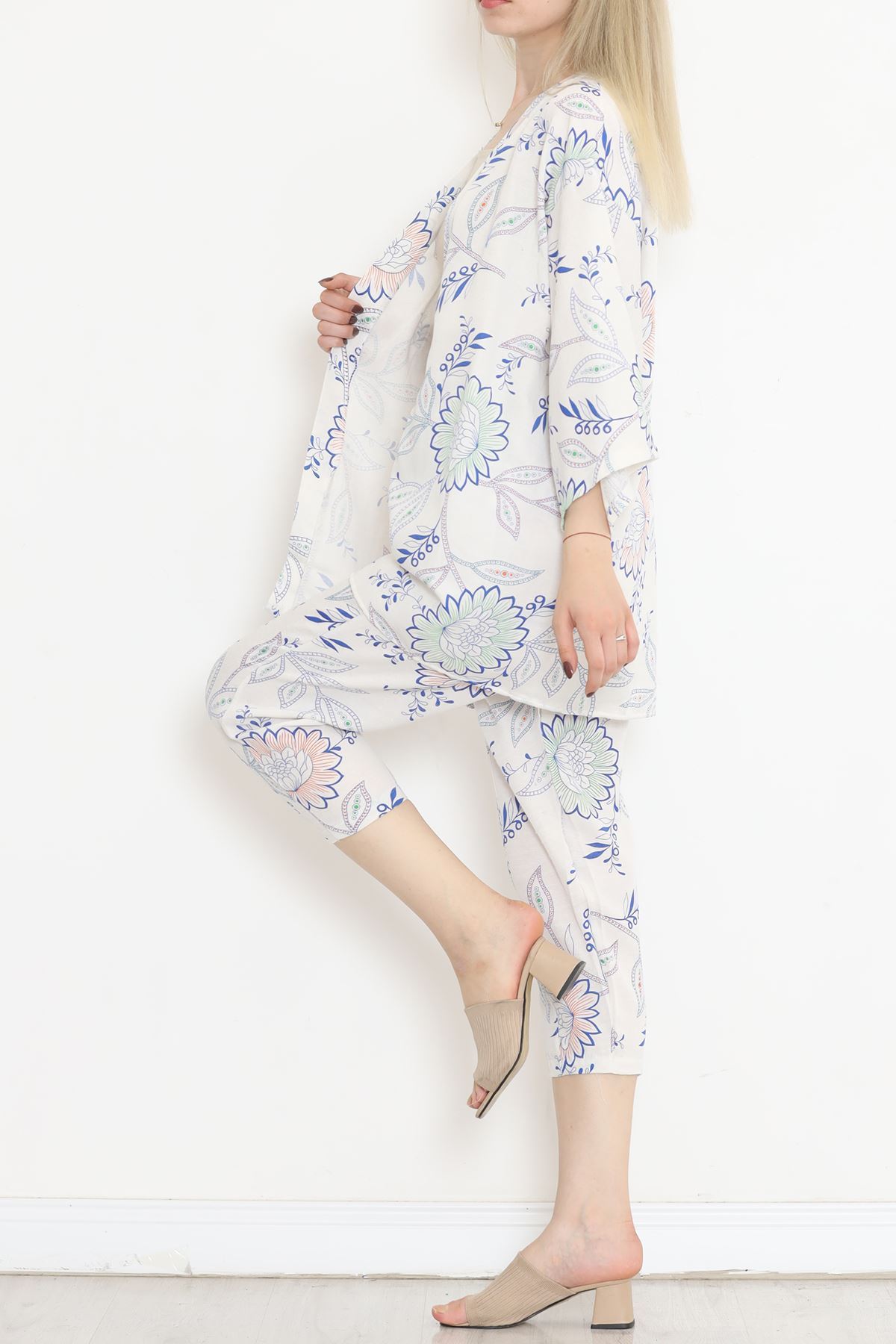 Kimono%20Takım%20Beyazfuşya%20-%20152342.701.-Beyaz-mavi