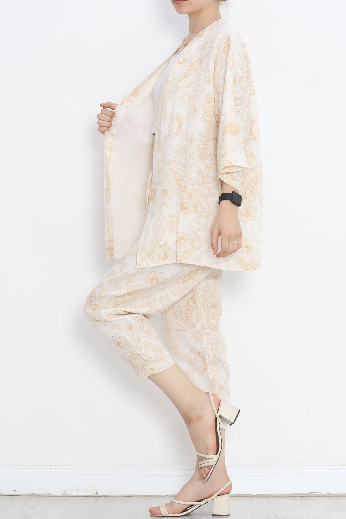 Kimono%20Takım%20Beyazfuşya%20-%20152342.701.-Bej