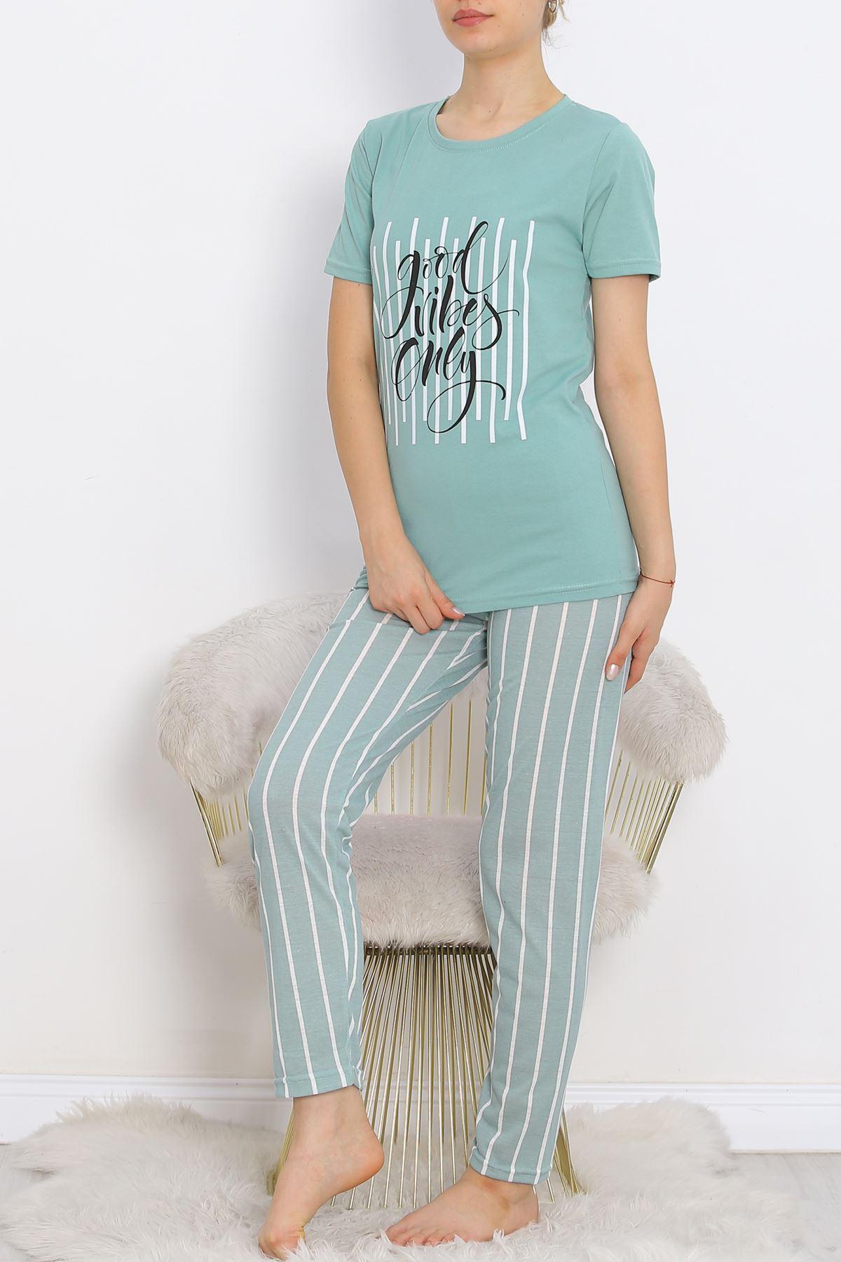 Desenli%20Pijama%20Takımı%20Mintyeşili%20-%2018735.1567.-Mint-yeşil