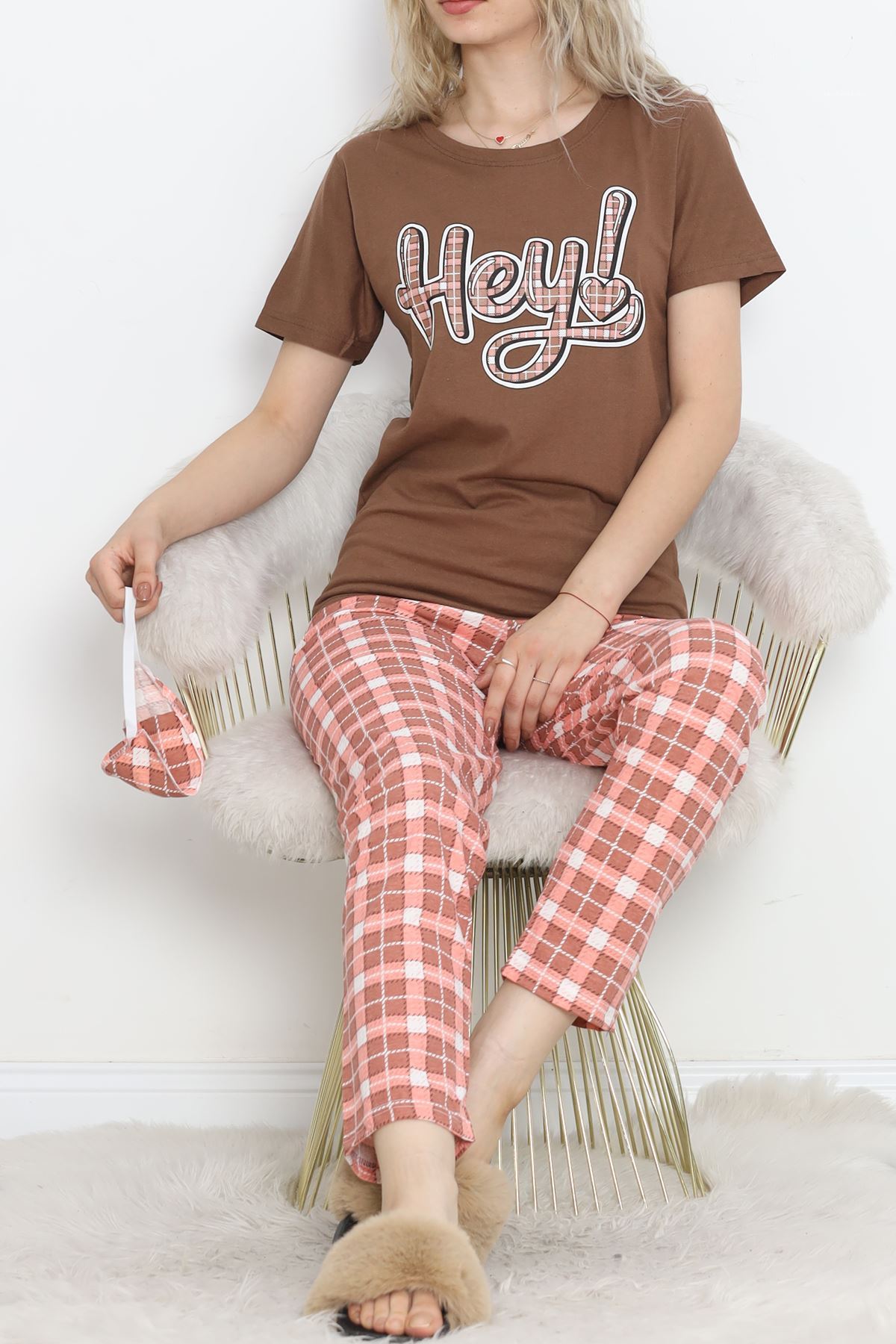 Desenli%20Pijama%20Takımı%20Mintyeşili%20-%2018735.1567.-Kahve-pudra