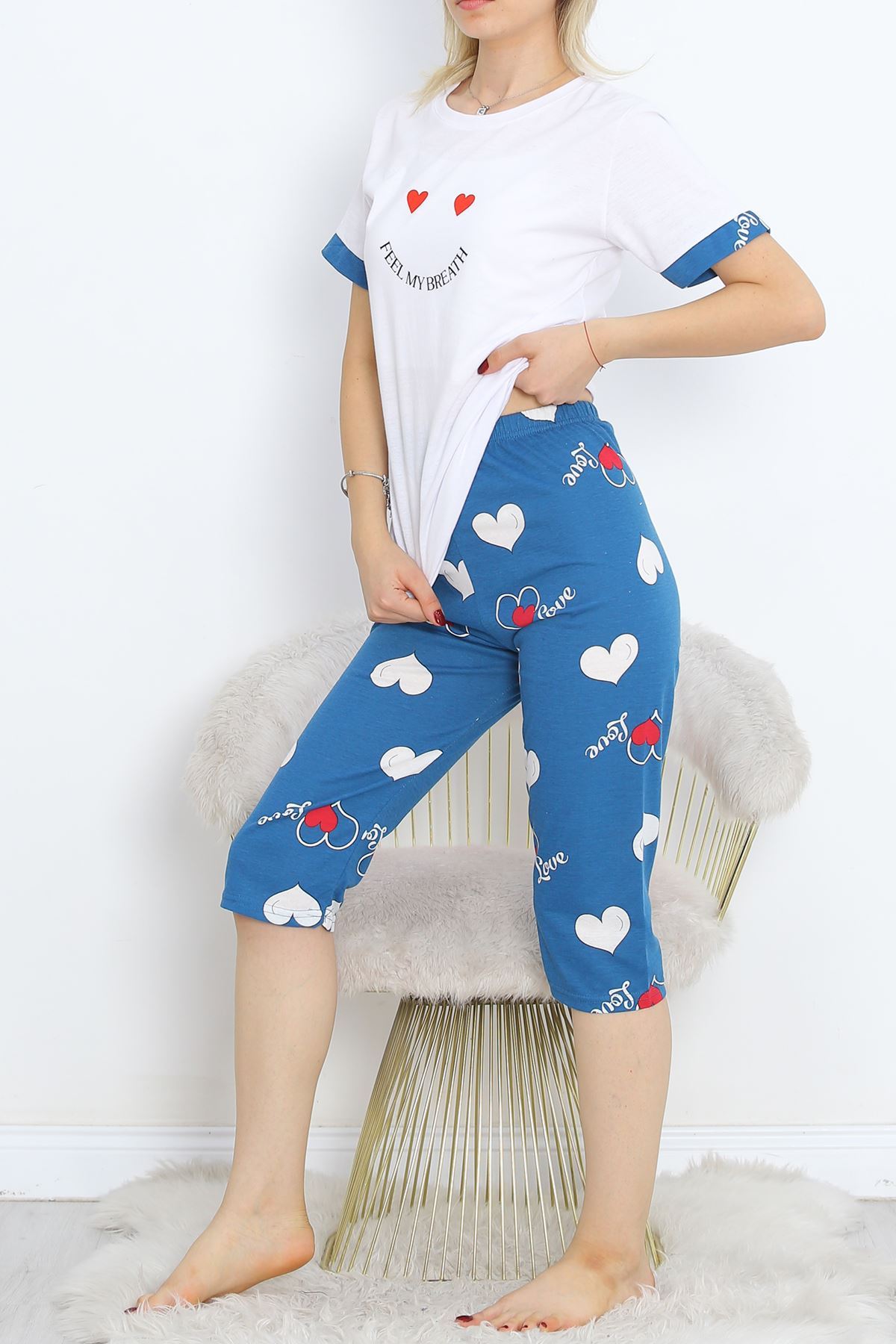 Kaprili%20Pijama%20Takımı%20Beyazlaci%20-%2018952.1567.-Beyaz-lacivert