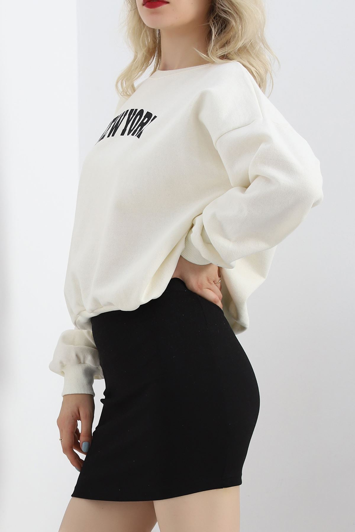 Ön%20Arka%20Baskılı%20Şardonlu%20Sweat%20Ekru%20-%2021497.200.-Beyaz