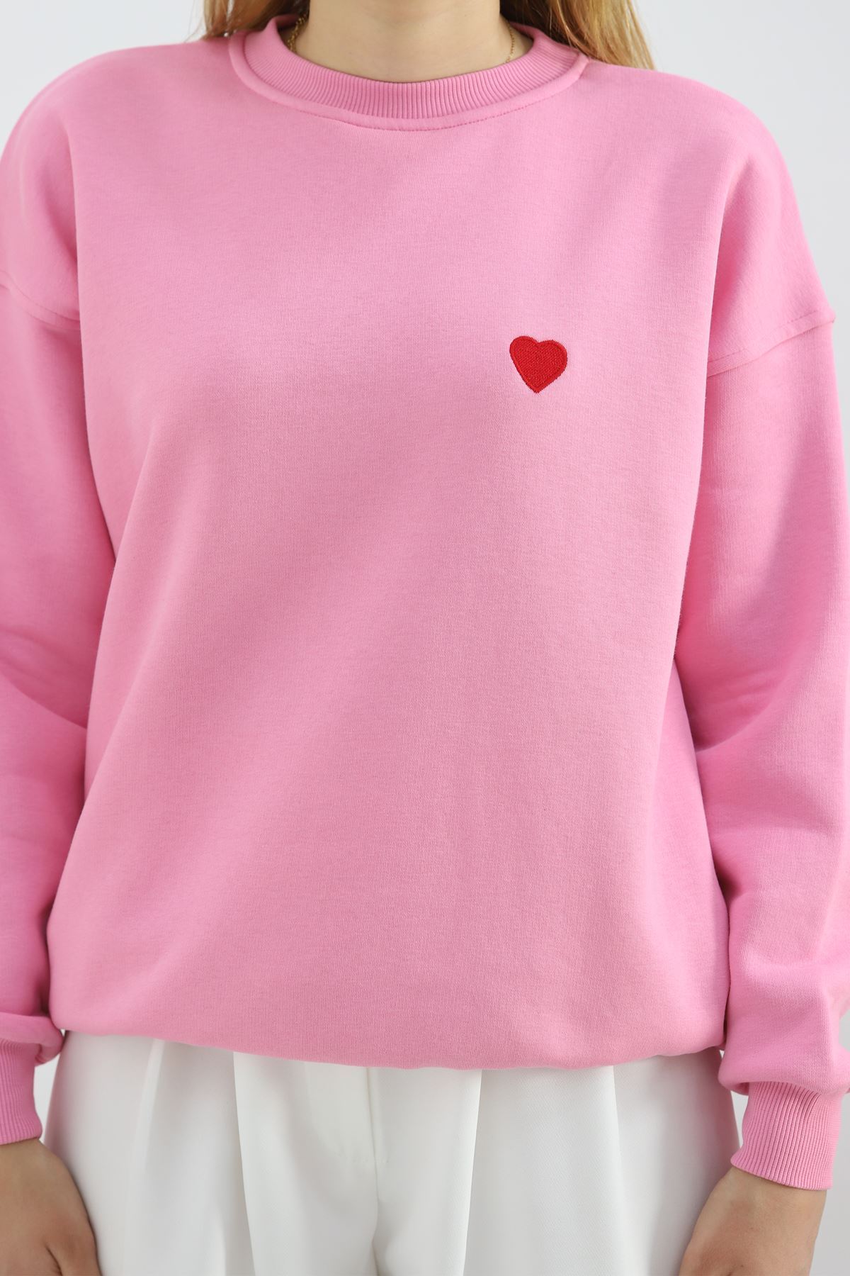 Kalp%20Nakışlı%20Şardonlu%20Oversize%20Sweat%20Pembe%20-%2021621.200.-Pembe