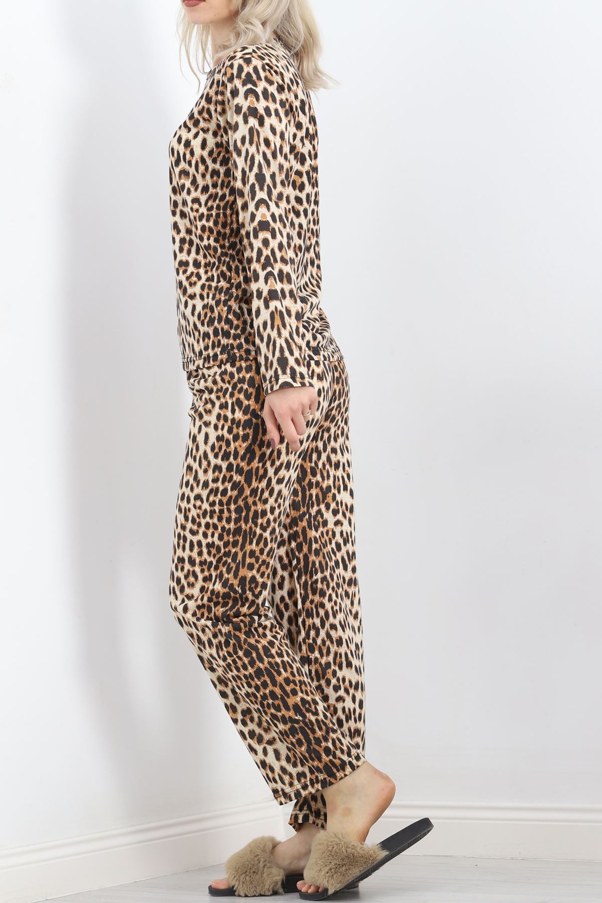 Alt%20Üst%20Aynı%20Rotasyon%20Pijama%20Takımı%20Lacivert%20-%20788.1287.-Leopar