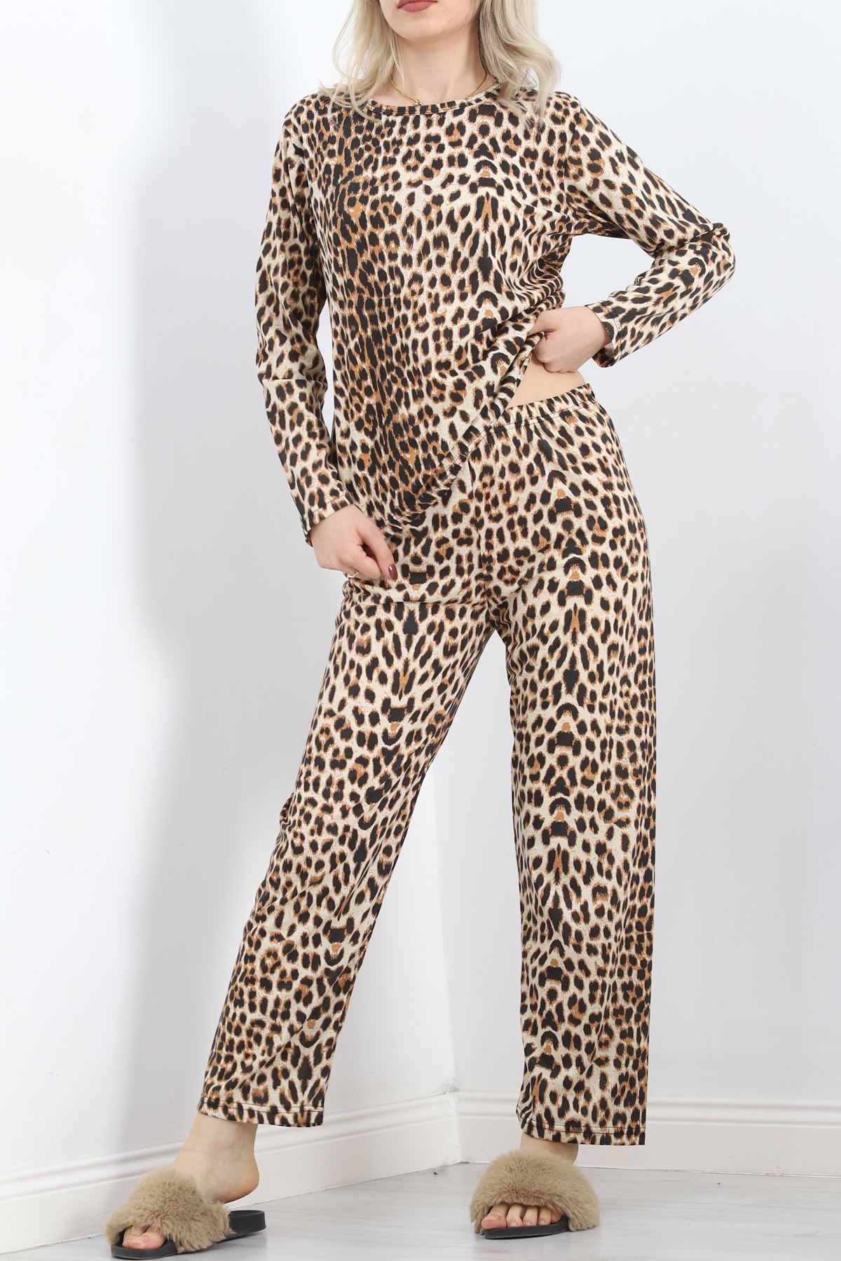 Alt%20Üst%20Aynı%20Rotasyon%20Pijama%20Takımı%20Lacivert%20-%20788.1287.-Leopar